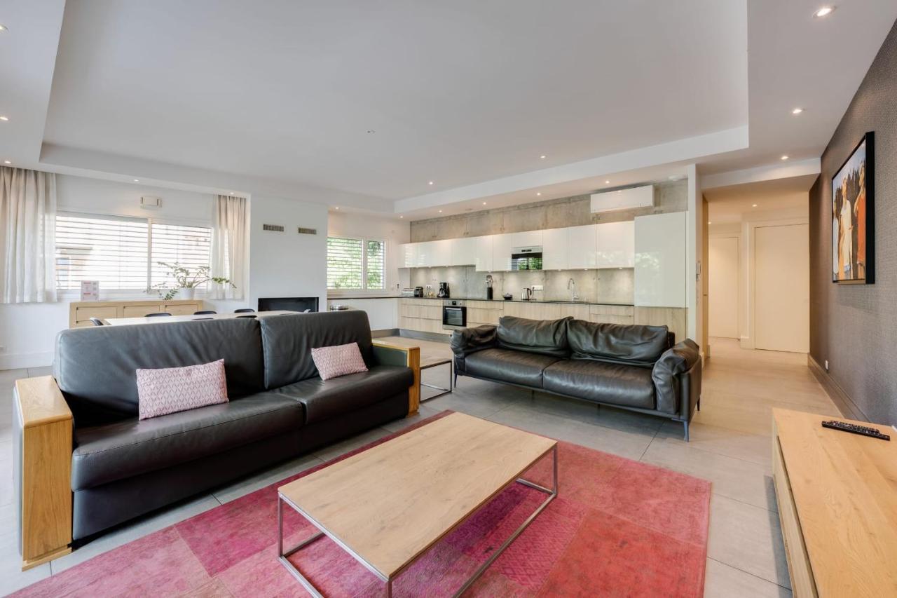 Le Kube - Appartements De Prestige Au Centre D'Annecy Exterior photo