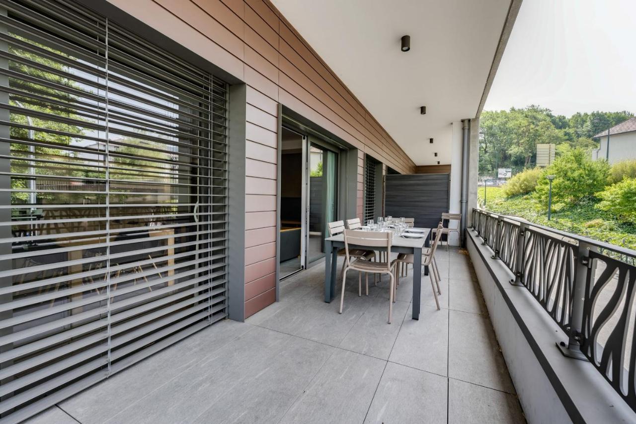 Le Kube - Appartements De Prestige Au Centre D'Annecy Exterior photo